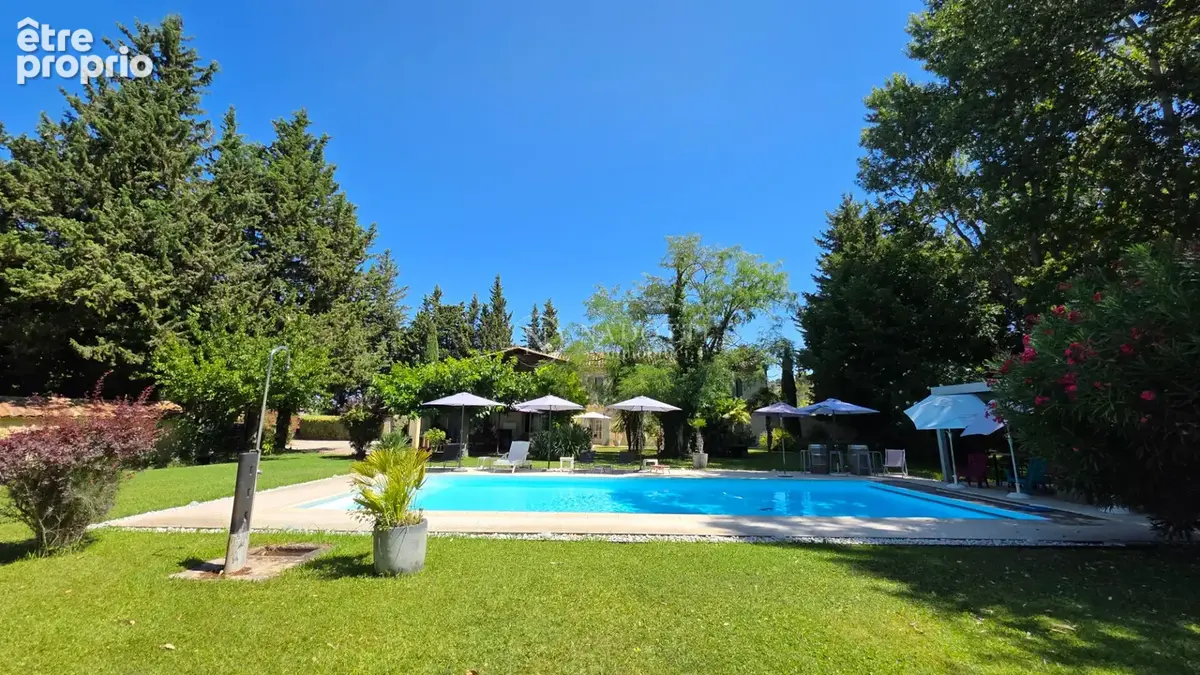 Superbe maison ancienne de charme sur terrain de 18 000 m² avec piscine et jardin arboré - photo 16