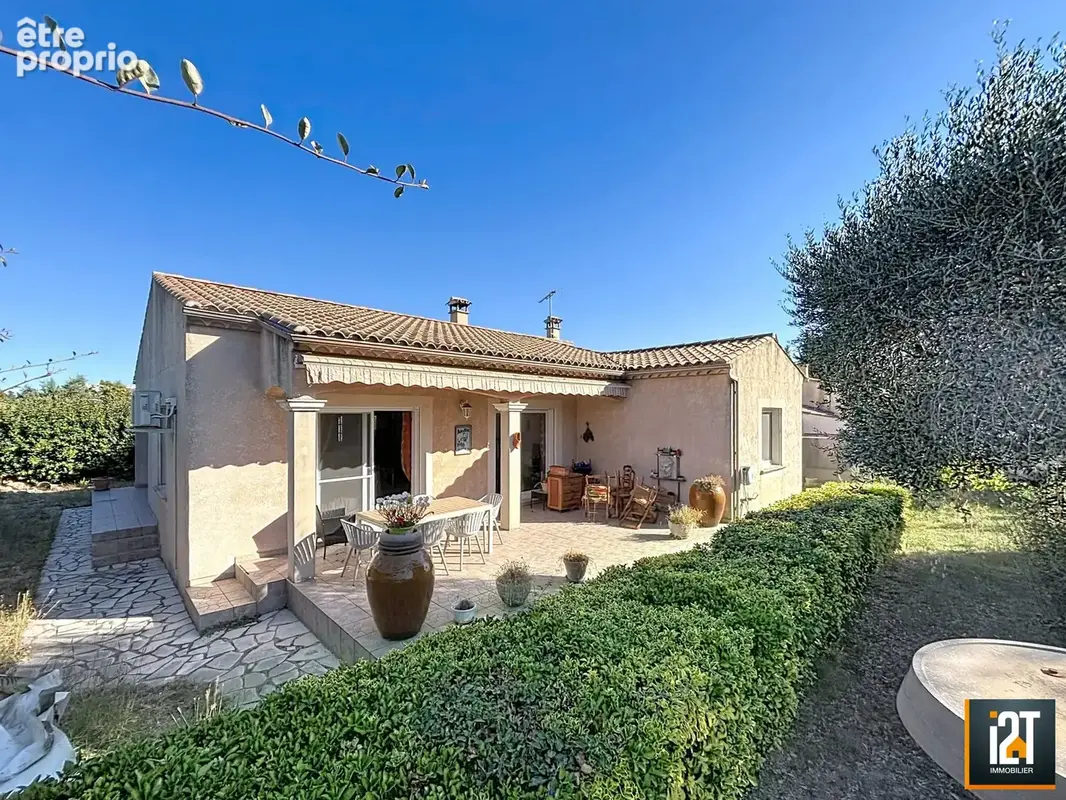 Photo Maison à La Calmette au prix de 294 000€