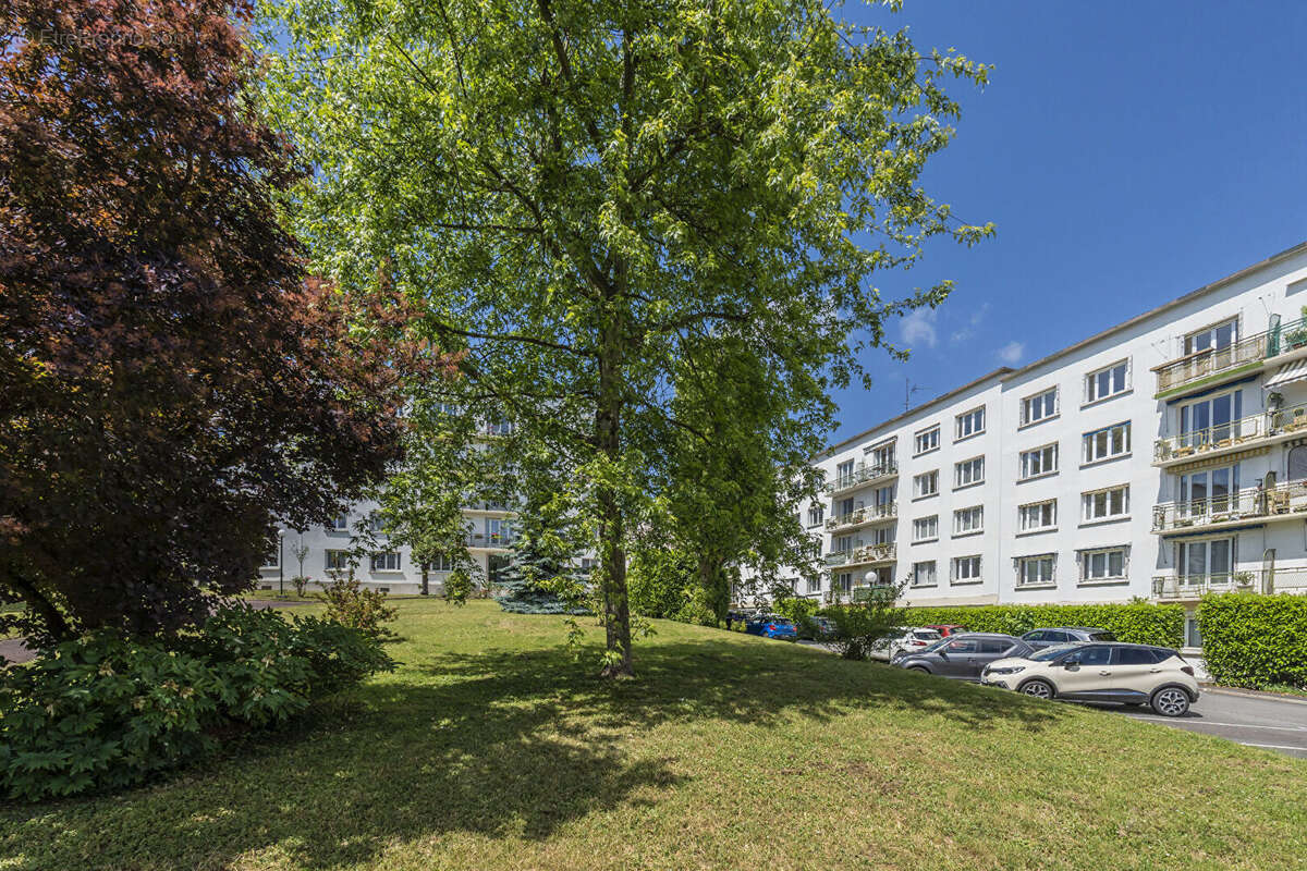 Appartement à GARCHES