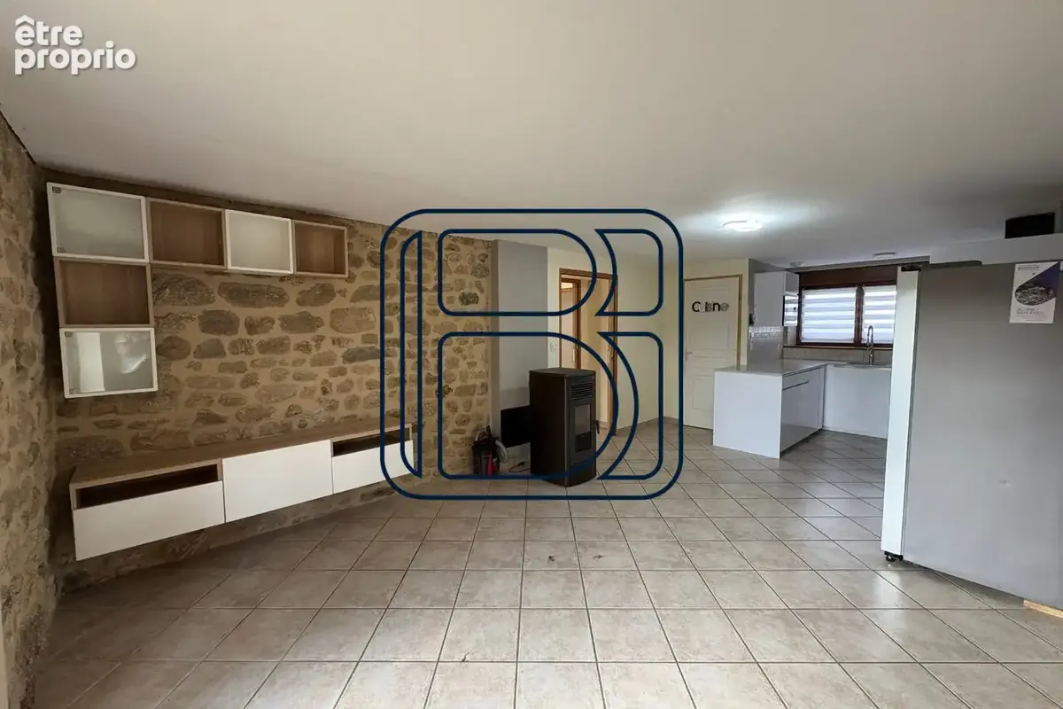Maison 8 pièces 98 m² à vendre à Marat (63480) - photo 6