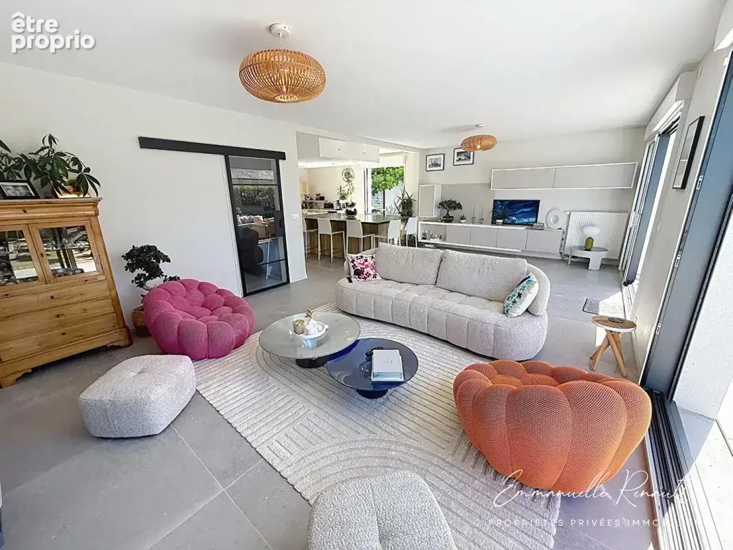 Maison familiale rénovée avec piscine · 165 m² · 5 chambres · Vannes Bernus Conleau - photo 4