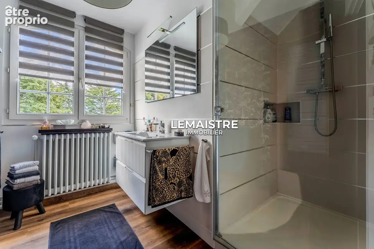 Maison à vendre - Proche Montivilliers - 5 chambres - Parc 4000 m² - Garage - Charme - photo 5