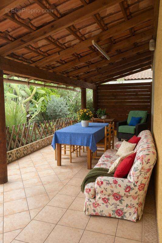 Maison à AIGUES-VIVES