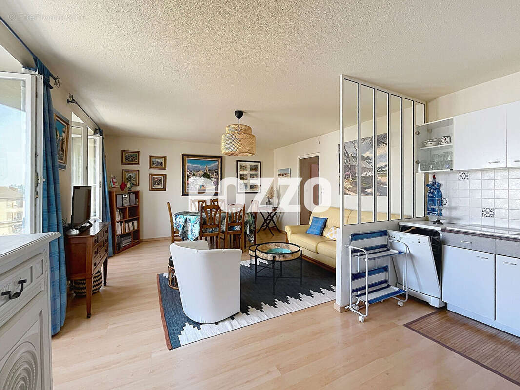 Appartement à SAINT-PAIR-SUR-MER