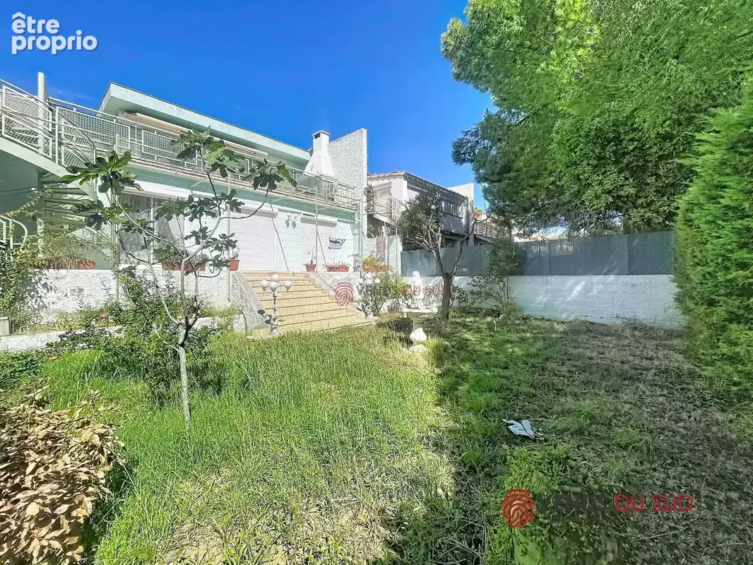 Spacieuse maison familiale avec jardin arboré, terrasses plein sud et garage - photo 1