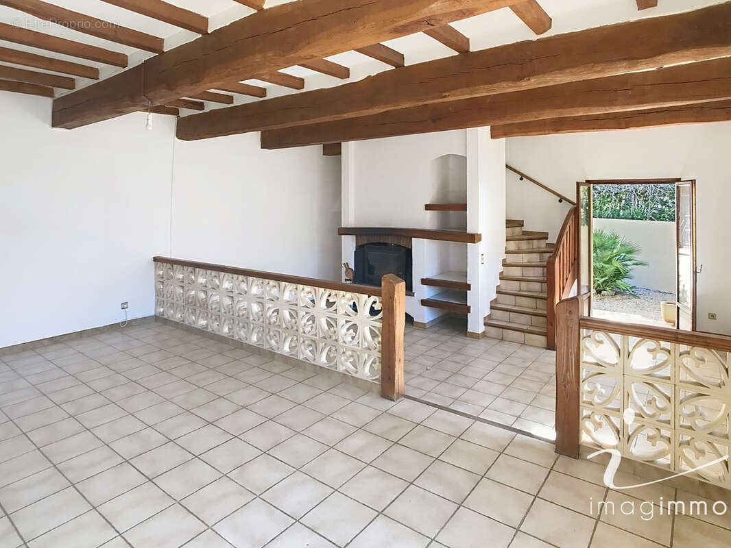 Havre de tranquillité, superbe villa de charme, esprit maison de campagne, au cœur d’un environnement paisible - photo 4