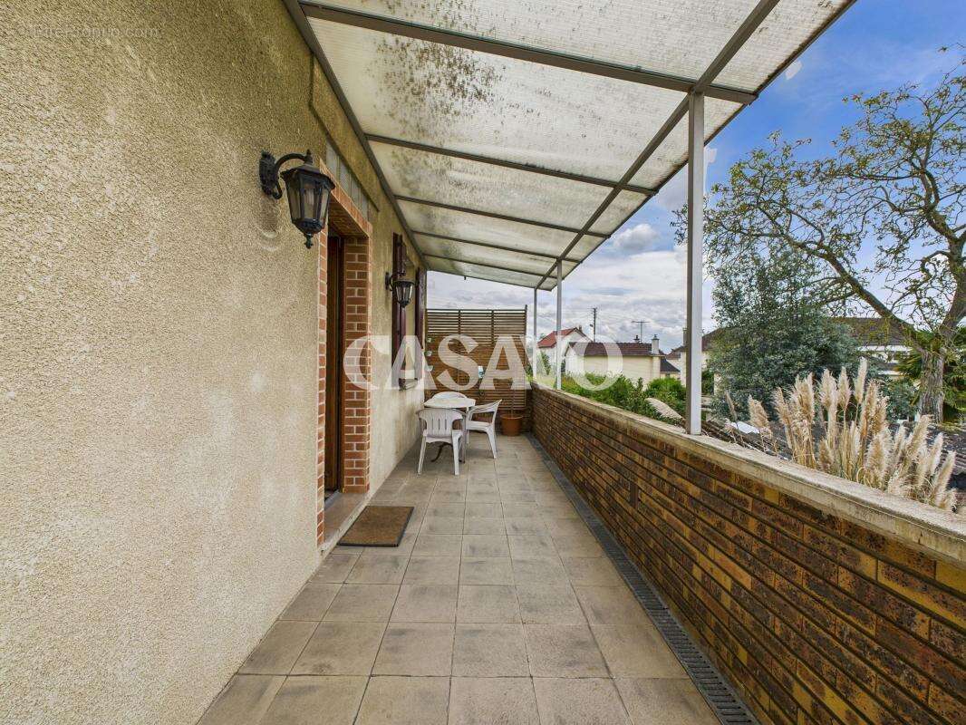 Maison à SAINT-PRIX