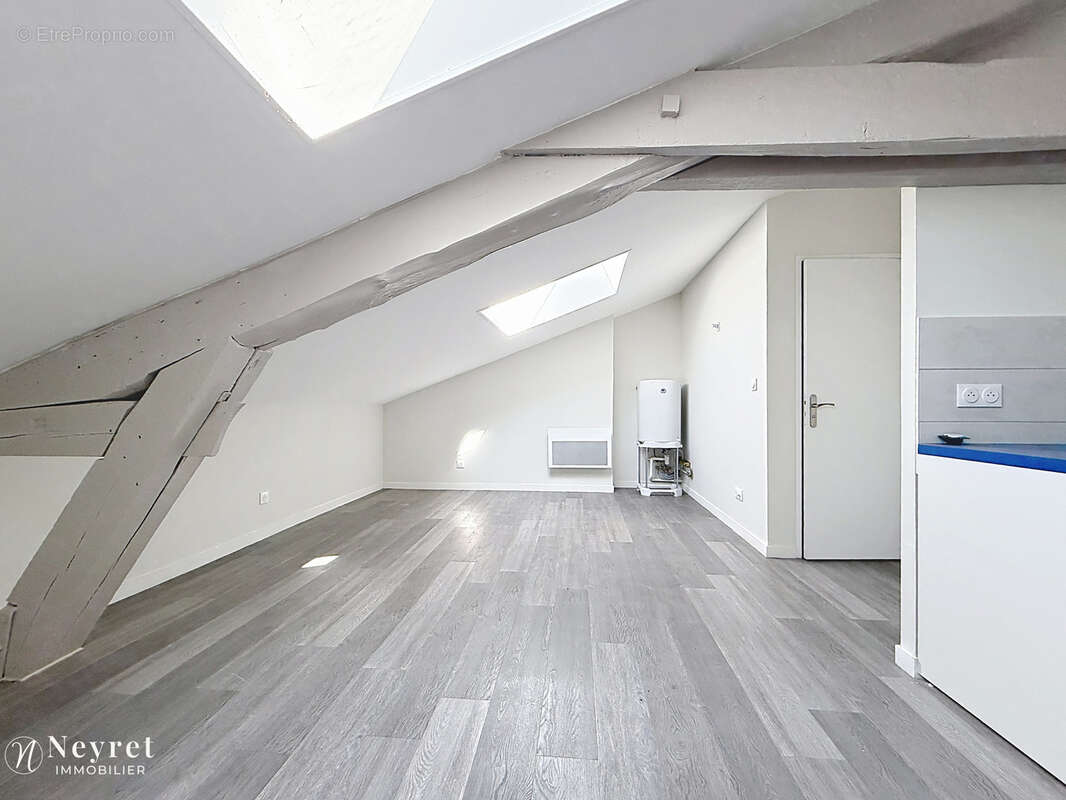 Appartement à SAINT-ETIENNE