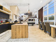 Maison à LE CHAMBON-FEUGEROLLES