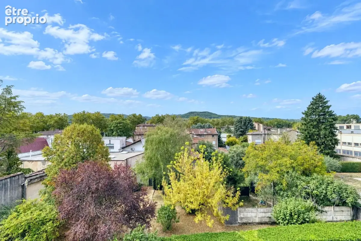 Photo Appartement à Neuville-Sur-Saone au prix de 199 000€