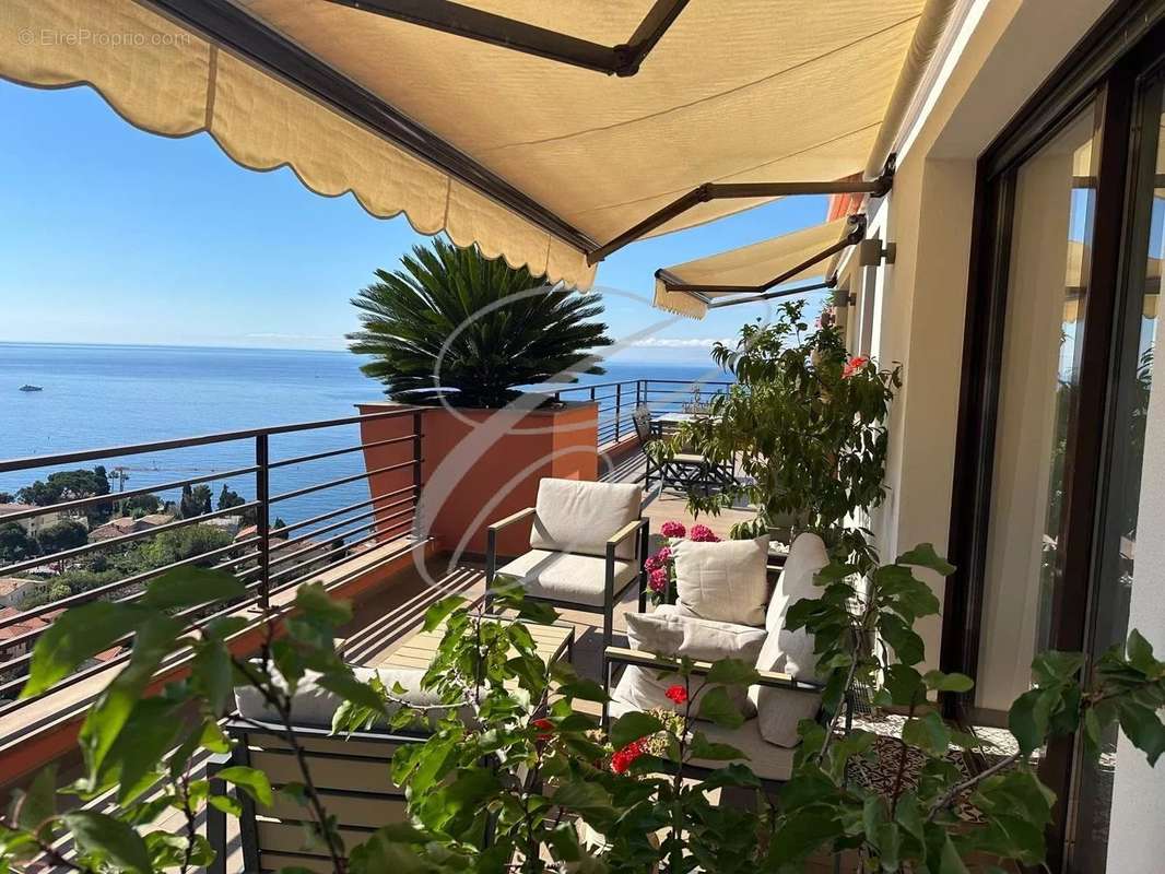 Appartement à ROQUEBRUNE-CAP-MARTIN