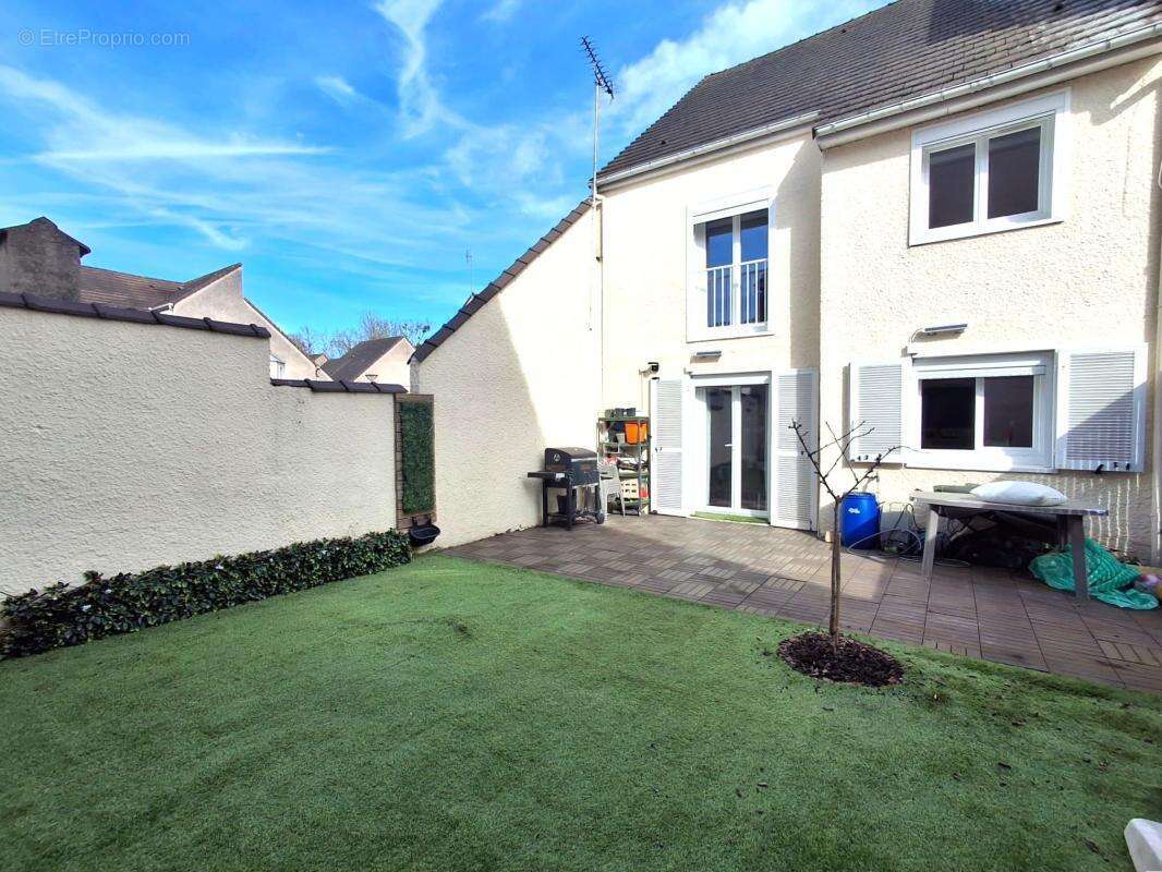 Maison à CHOISY-AU-BAC