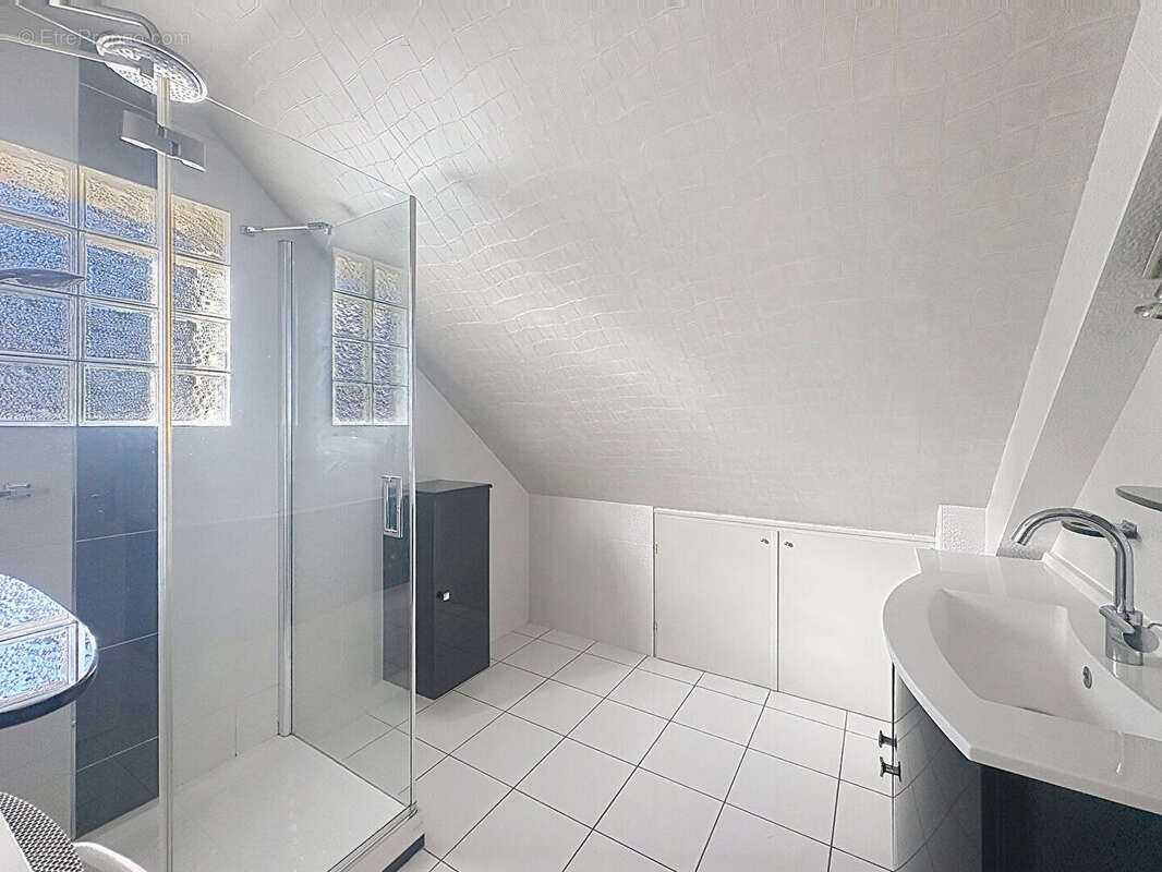 Maison à LA CHAPELLE-SUR-ERDRE