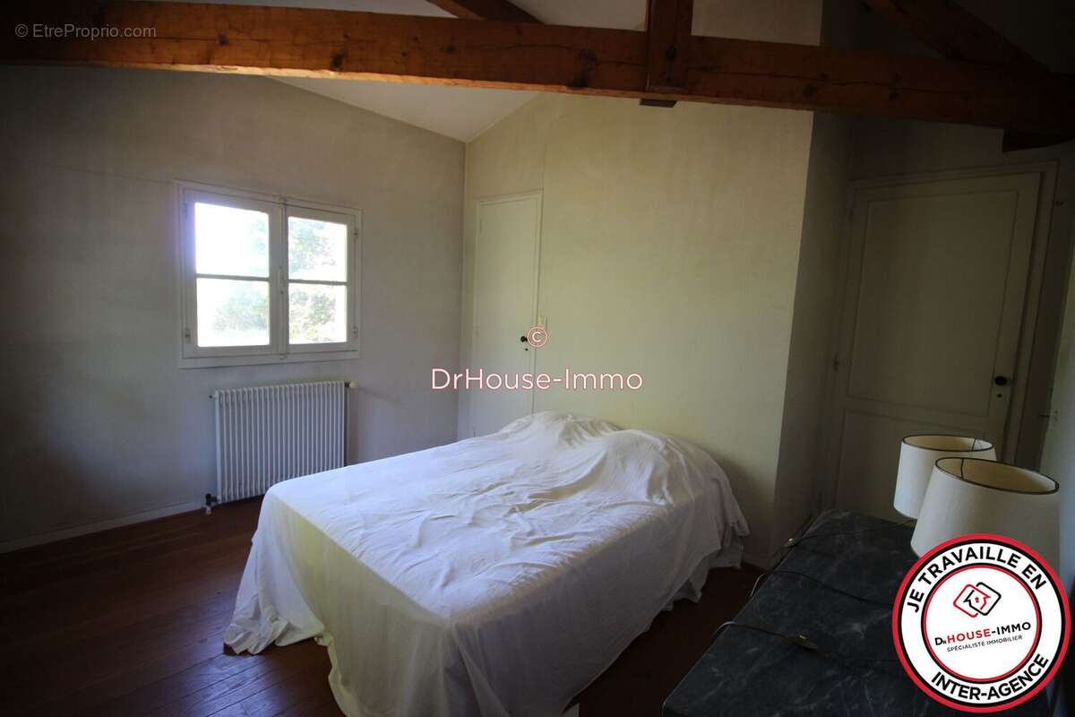 Maison 235 m² à Cambes  - photo 9