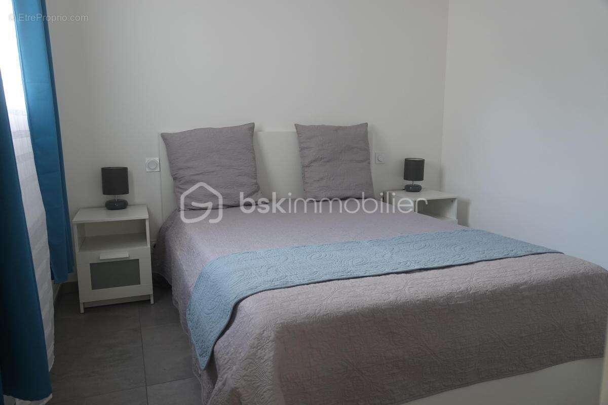 Maison individuelle de 220m2 avec 2 appartements - piscine - garage - jardin arbore - photo 18