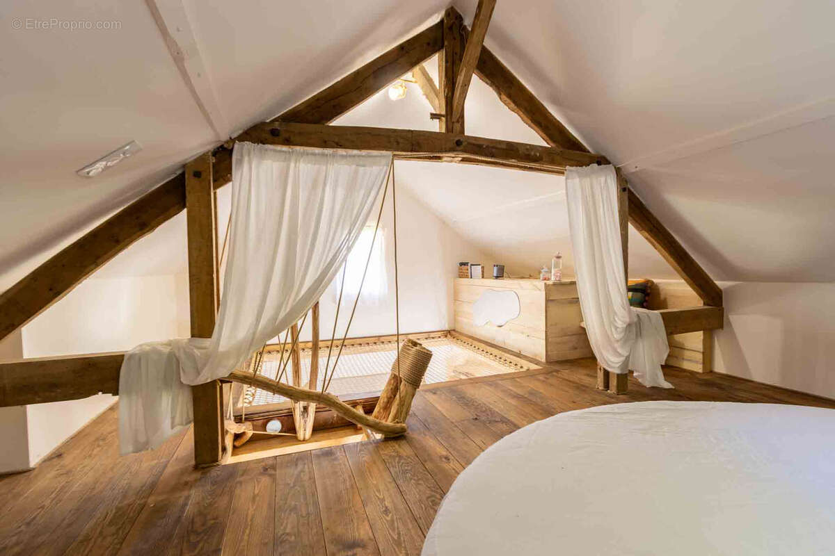 Maison à LA ROQUE-GAGEAC