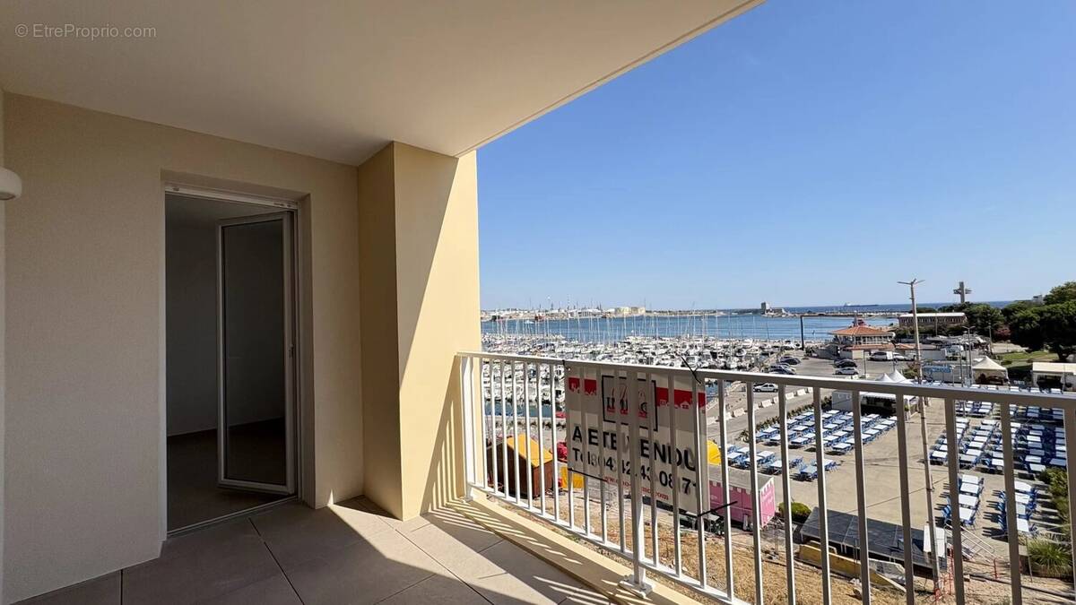 Appartement à PORT-DE-BOUC