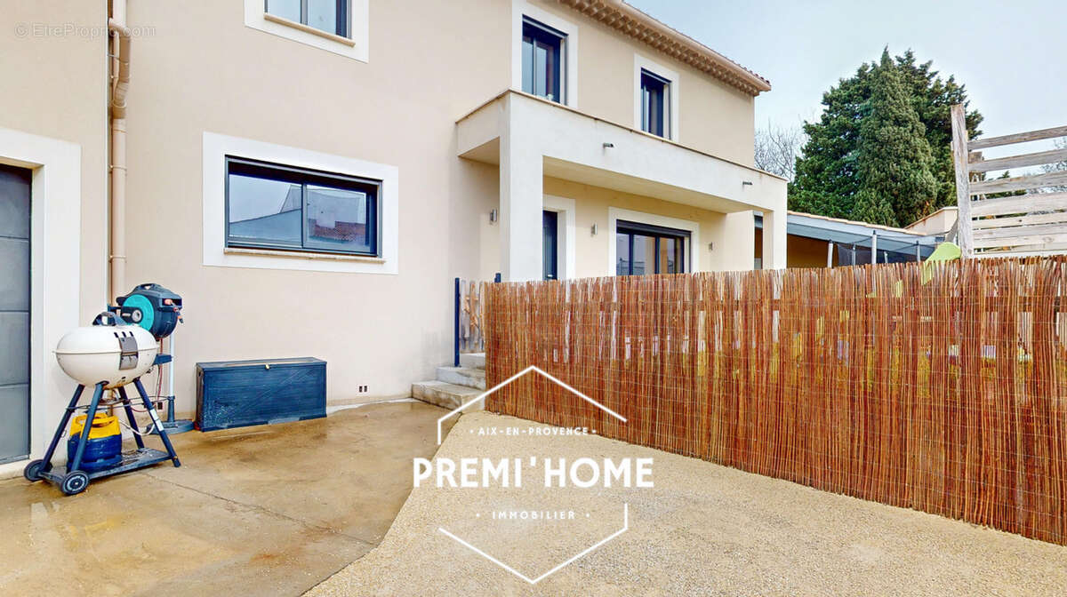 4 pièces 105 m2 maison en r+1 garage et jardin st rémy - photo 3