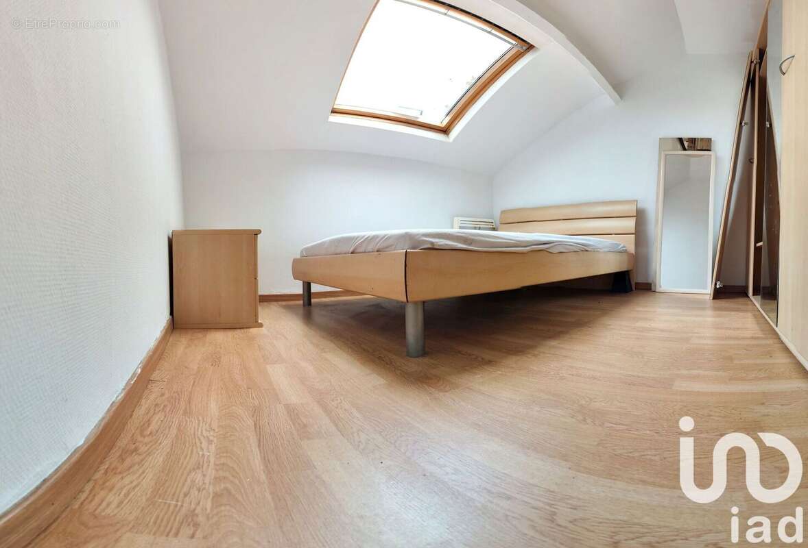 Photo 8 - Maison à LONGPERRIER