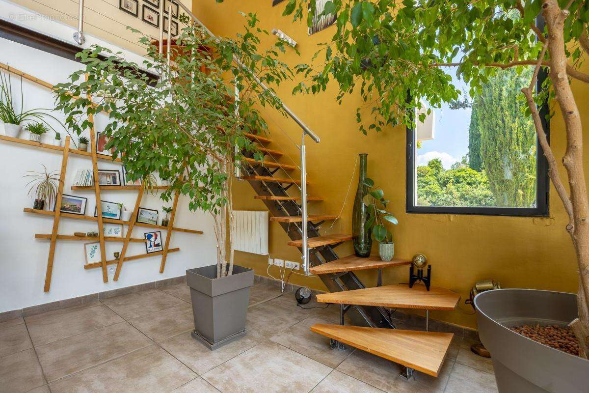 Maison à ROQUEFORT-LA-BEDOULE