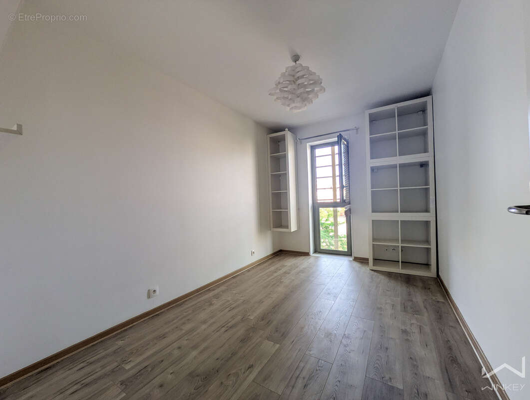 Nanterre Chemin de l'Île — Duplex 3 pièces — 67,52 m2 — Loggia — Parking - photo 6