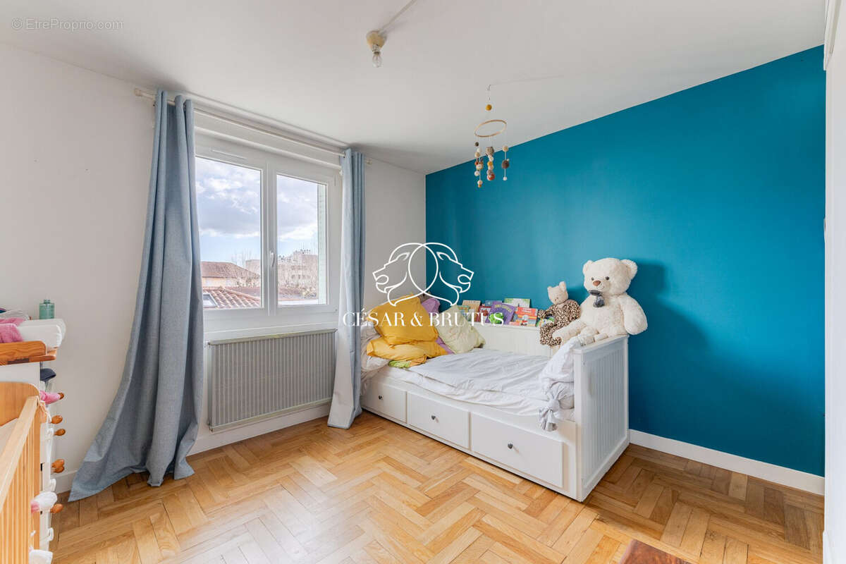Appartement à LYON-8E