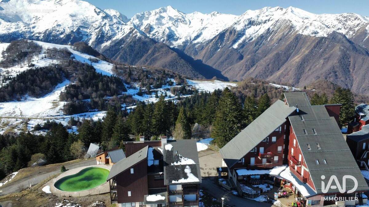 Photo 1 - Commerce à USTOU