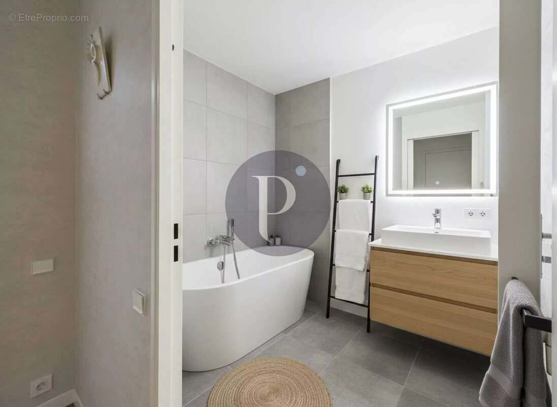 Appartement à VERRIERES-LE-BUISSON