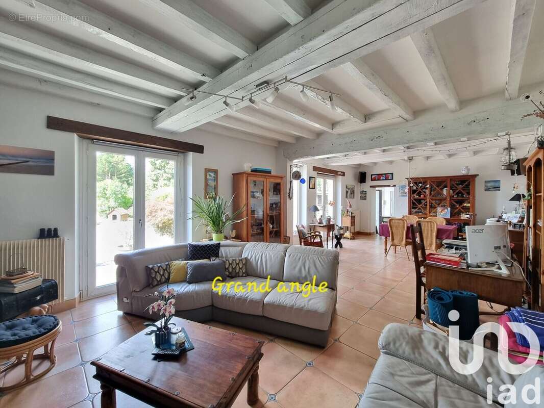 Photo 3 - Maison à CHAUMONT-D'ANJOU