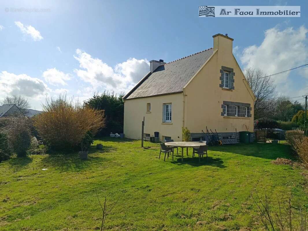 Maison à COMMANA