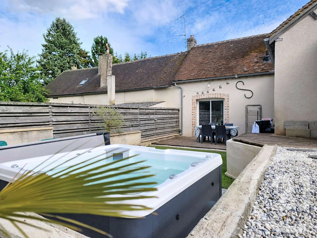Maison à NAILLY