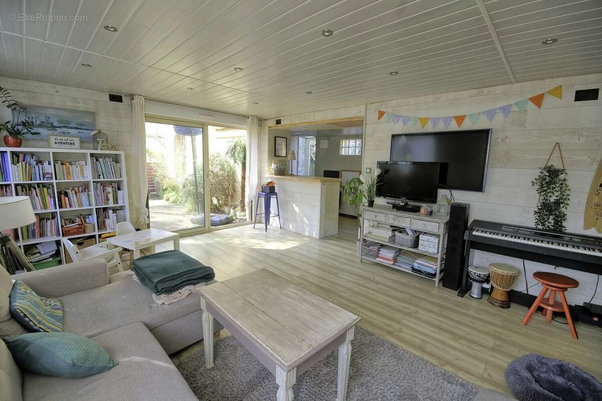 Maison à OUISTREHAM