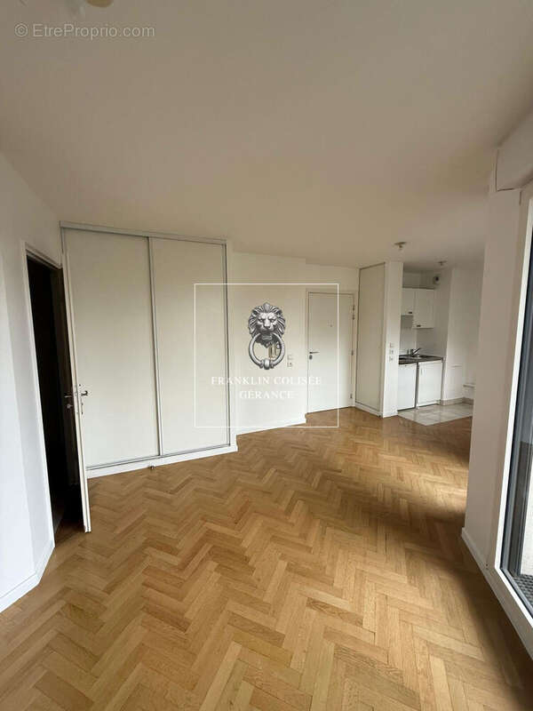 Appartement à SURESNES