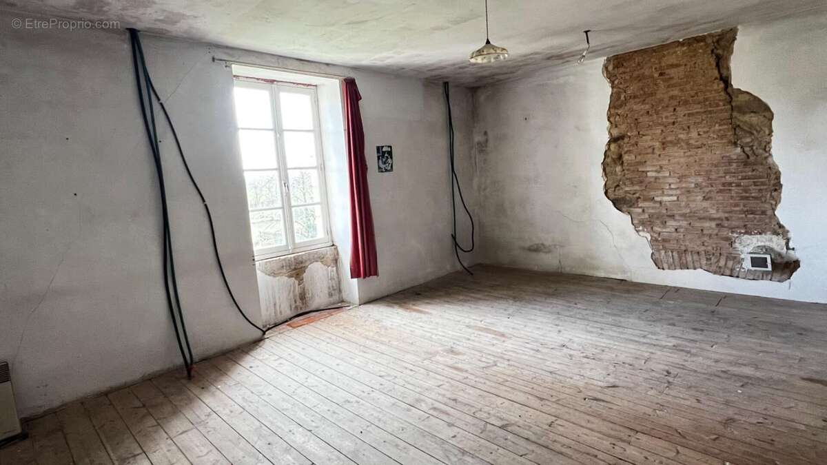 Maison à POUZAUGES