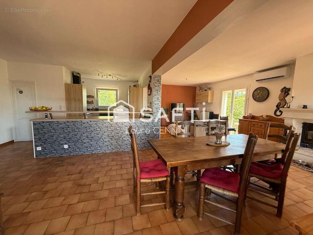 Photo 3 - Maison à VALREAS