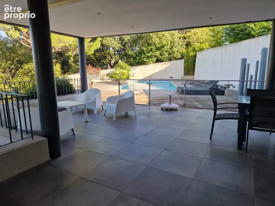 Propriete VILLA avec PISCINE et  PARC vendre 8 pièces secteur SAIGNON (84) - photo 17