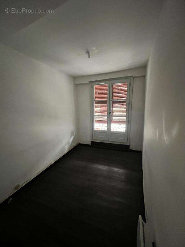 Bayonne hypercentre immeuble 8 appartements 360m² 800 000 - photo 11