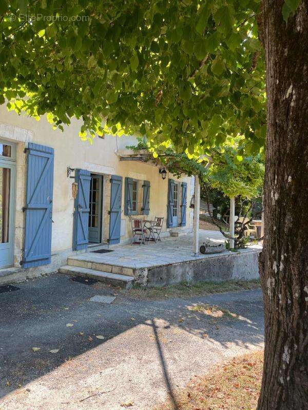 Propriété 216 m2 sur parcelles de 12866 m2 - photo 6