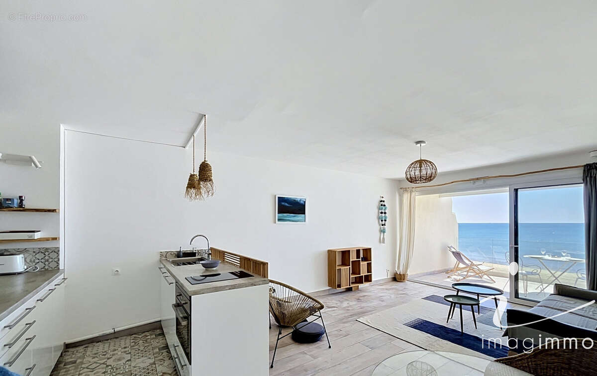 Appartement à MAUGUIO