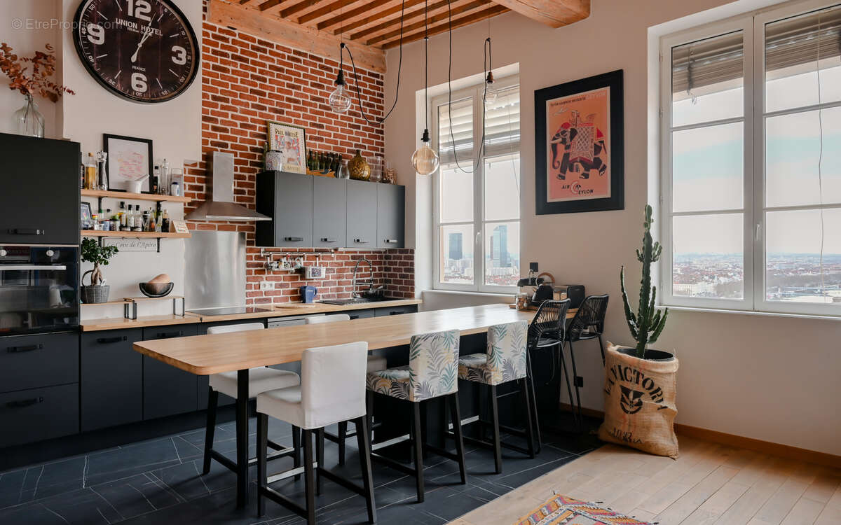 Appartement à LYON-4E