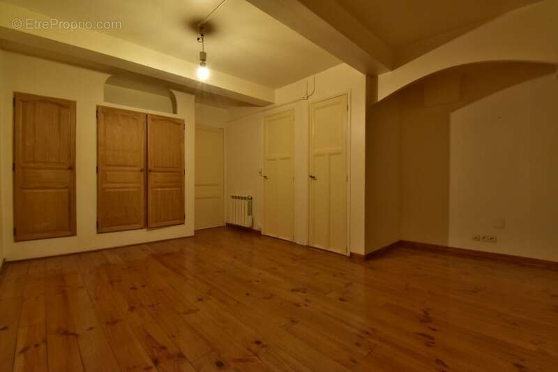 Appartement à LES MEES