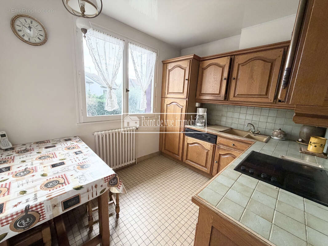 Maison à SAVIGNY-SUR-ORGE