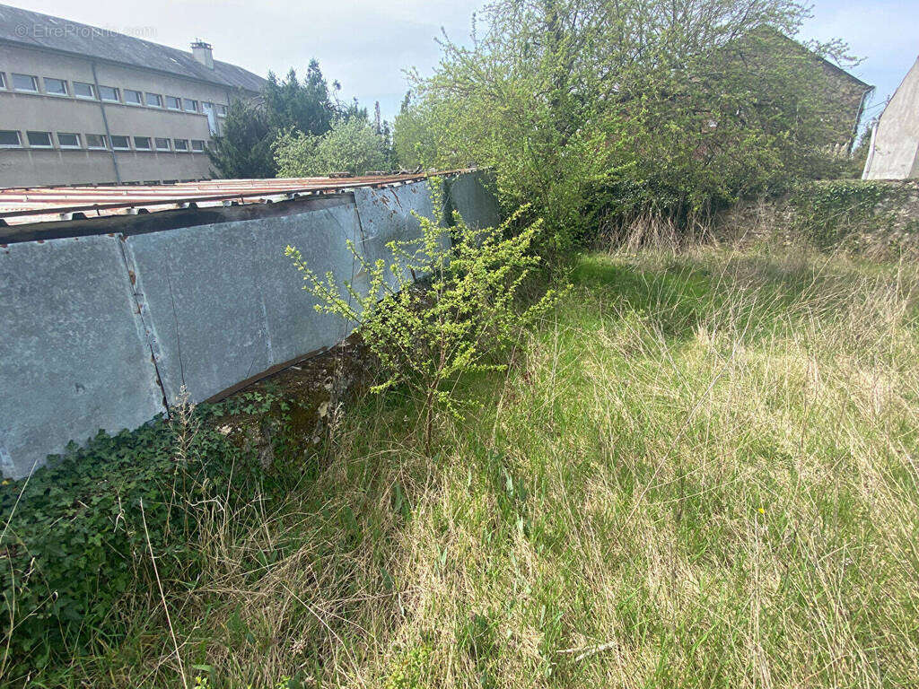 Parking à ARGENTON-SUR-CREUSE