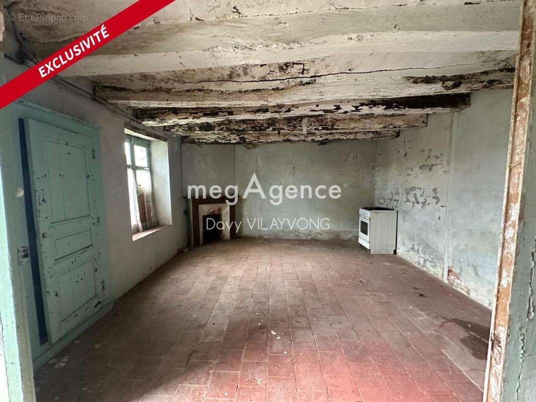 Maison à MONTREVAULT