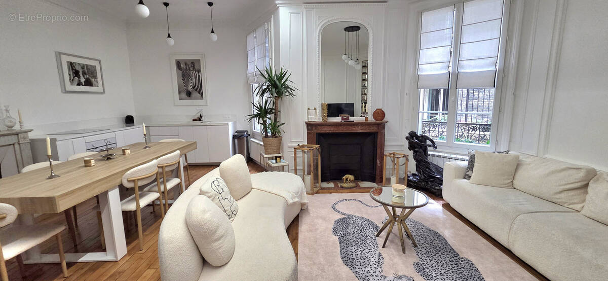 Appartement à PARIS-7E