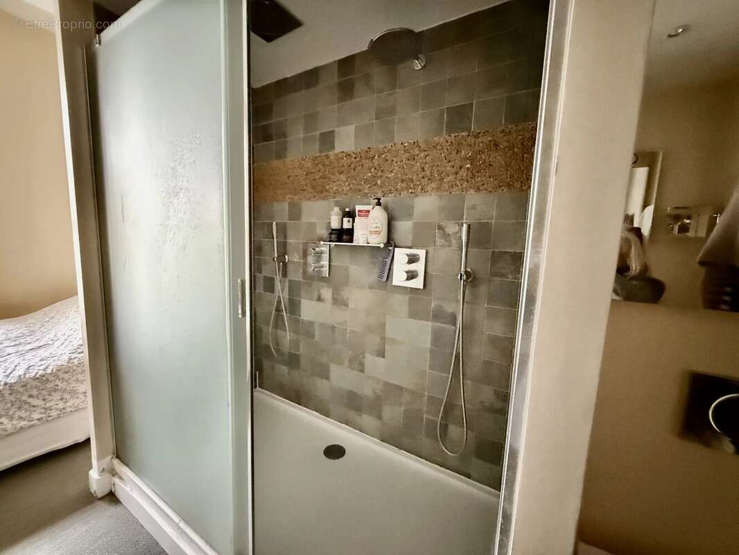 Appartement à PARIS-2E