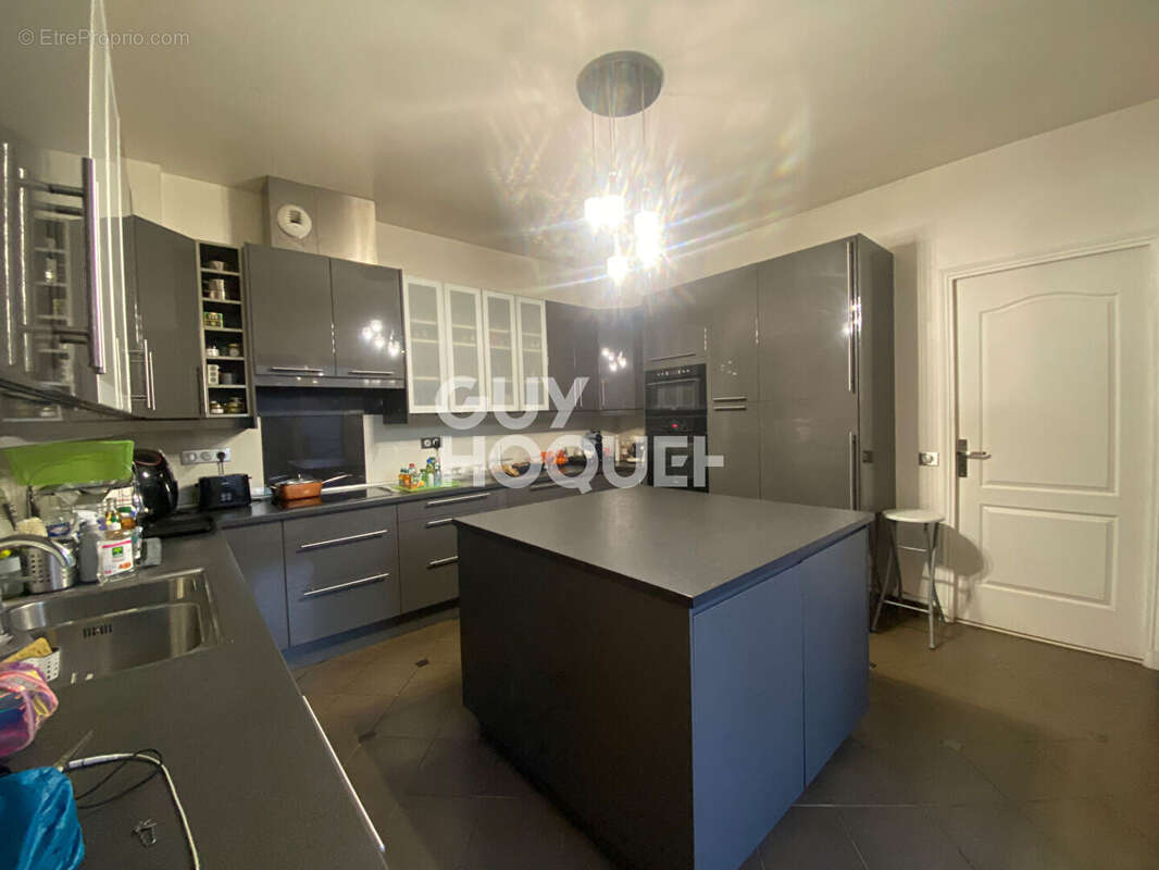 Maison à LE BLANC-MESNIL