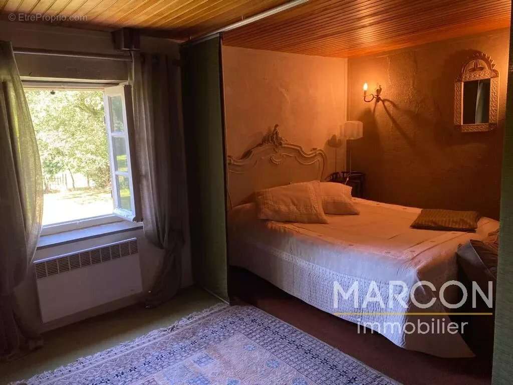 Maison à MAISON-FEYNE