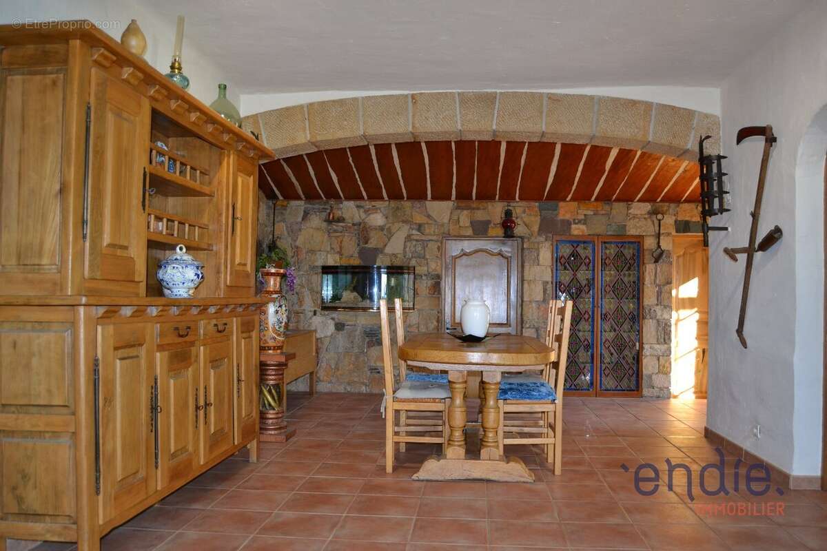 Maison à DRAGUIGNAN