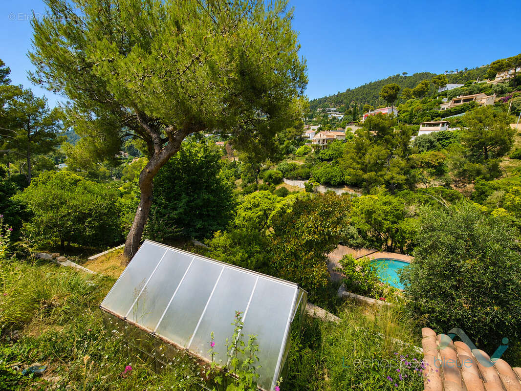 Maison à CARQUEIRANNE